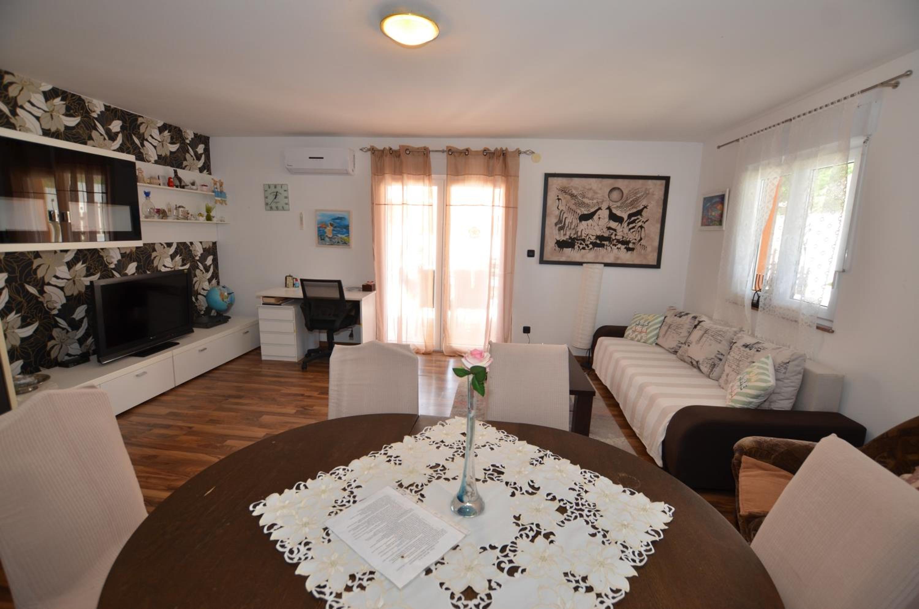 Mari House