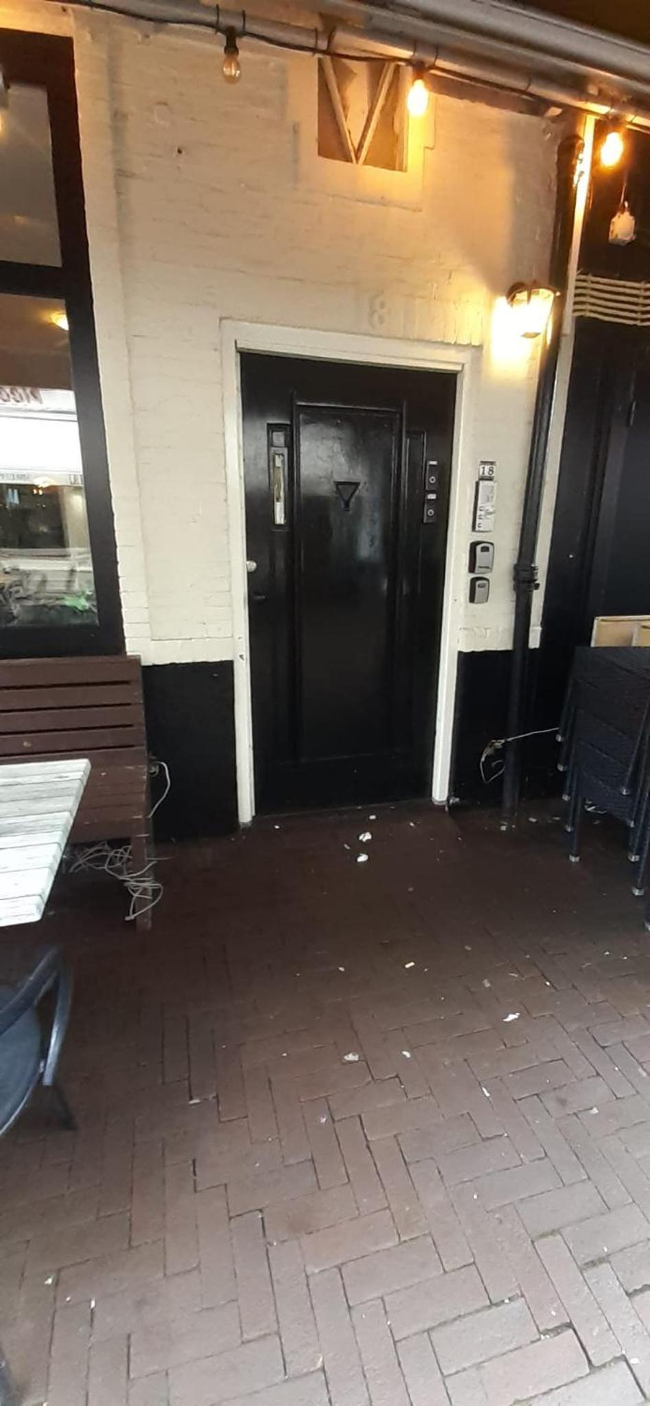 CHARLOTTE, not for parties, not a hotel, room with shared bathroom, no kitchen