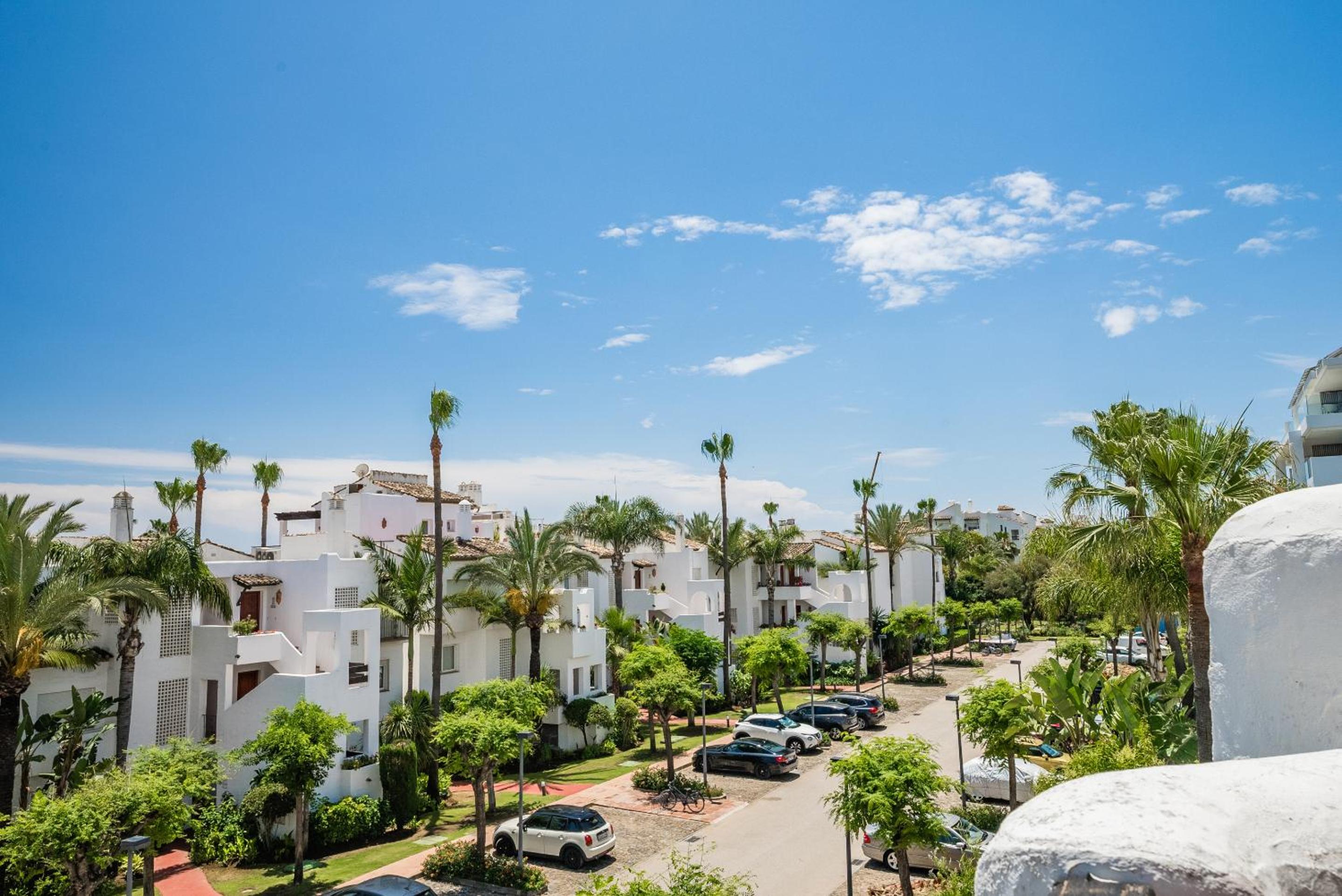 2 bedroom apt close to the sea view 2