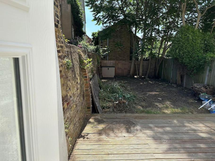 Massive Flat Near Greenwich Park( with office)