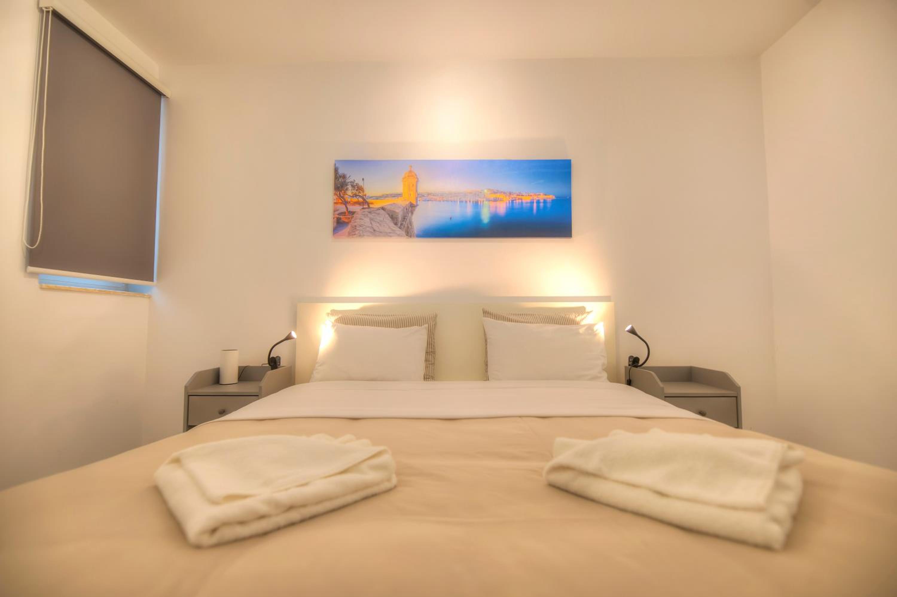 Spacious & Tastefully furnished 3 bedrooms RCUT1-1 view 4