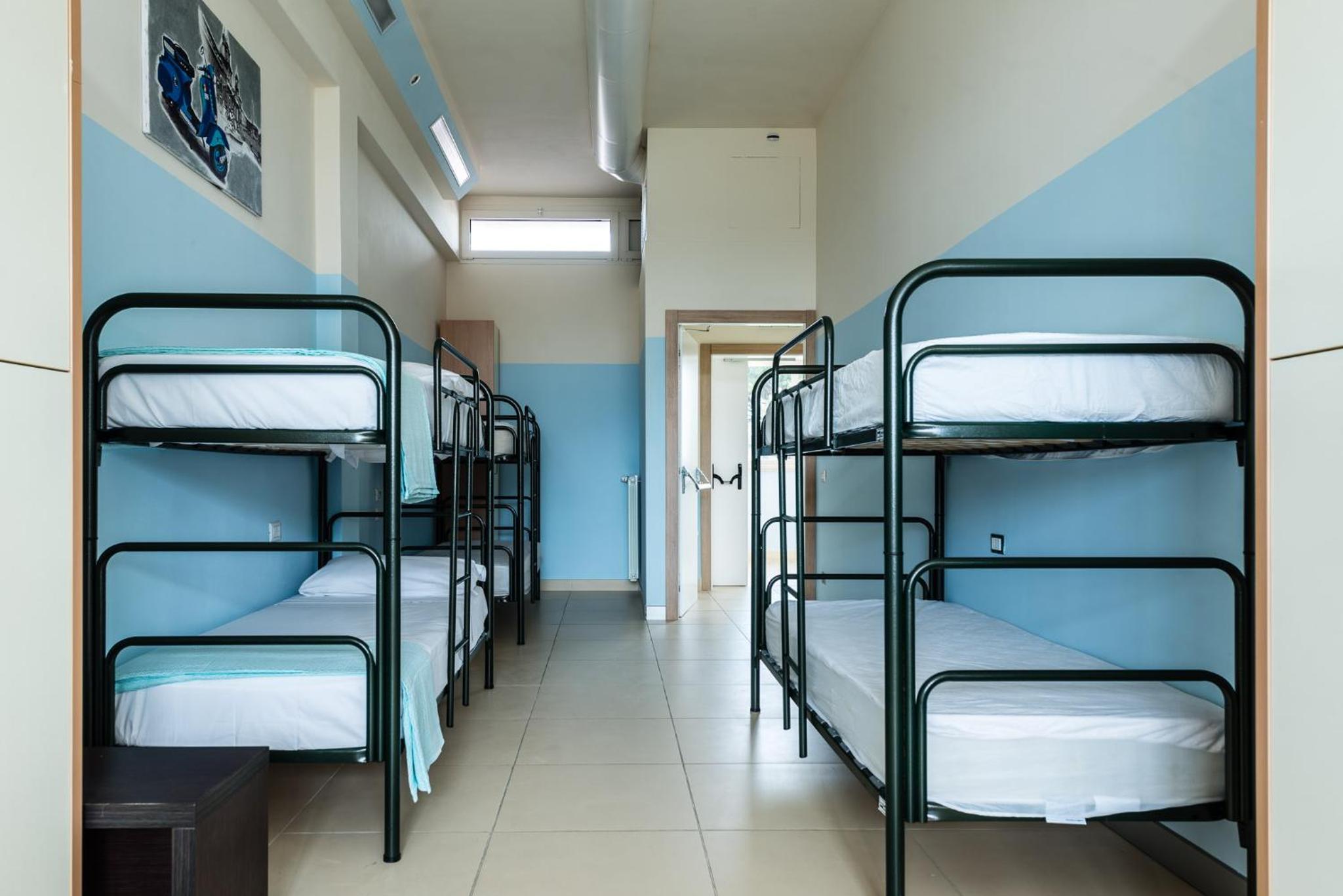 Eliopoli Beach Hostel & Restaurant