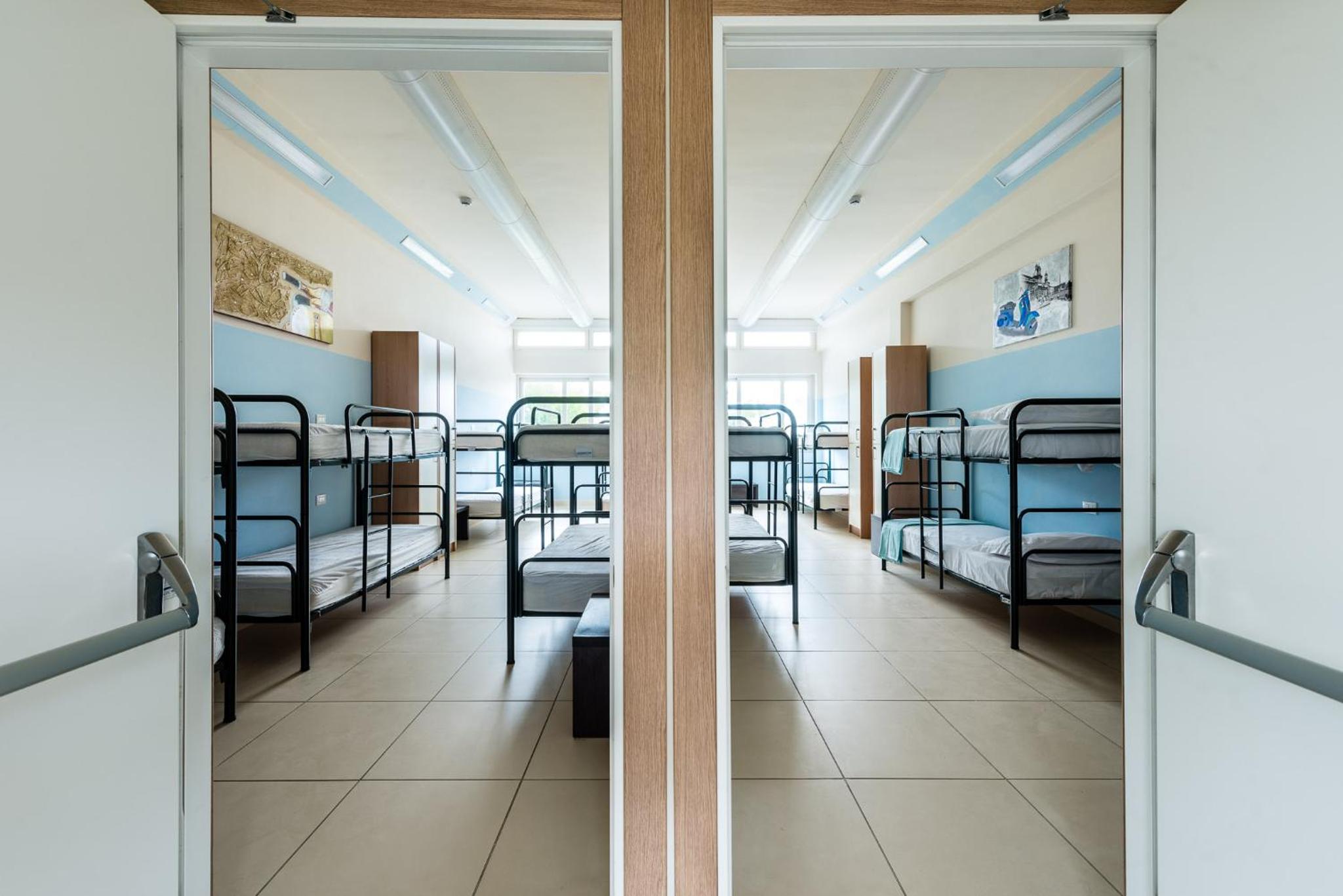 Eliopoli Beach Hostel & Restaurant