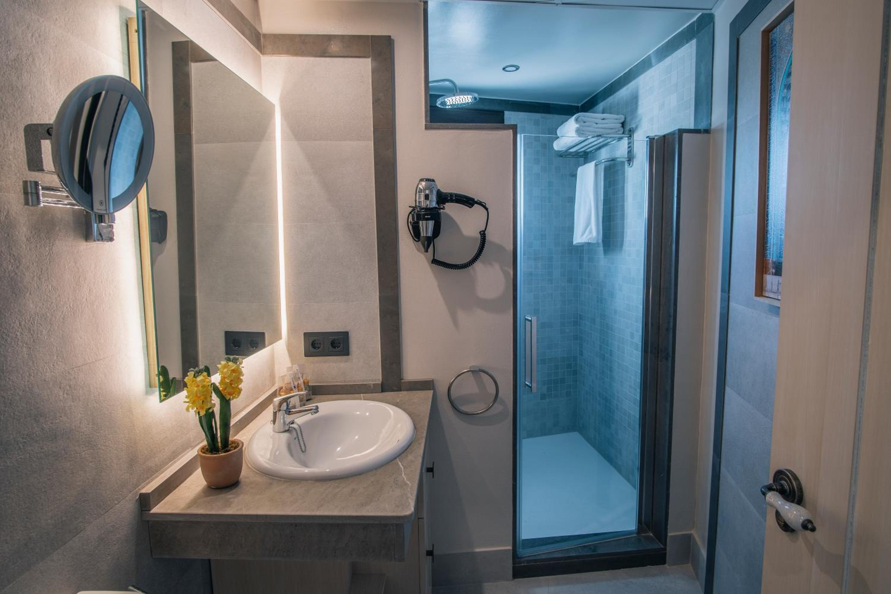 Apartamentos Turísticos La Baílla