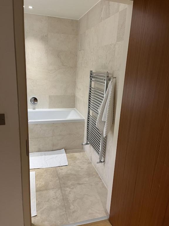 Beautiful 2 bed Flat in Finchley Road, Camden
