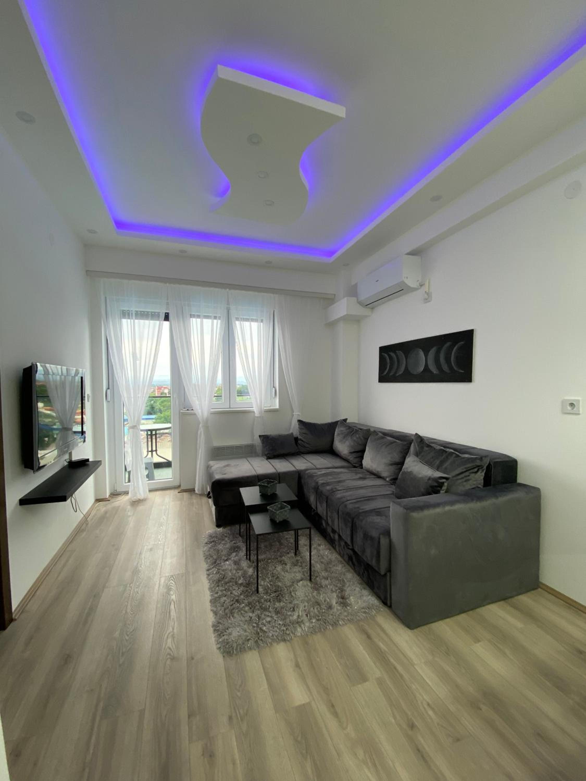 Aqua Panoramic Apartments view 5