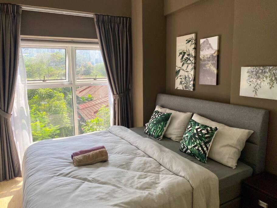 Cosy 2 Bedder Near KLCC I 500mbps Wi-Fi I Smart TV with Netflix Function