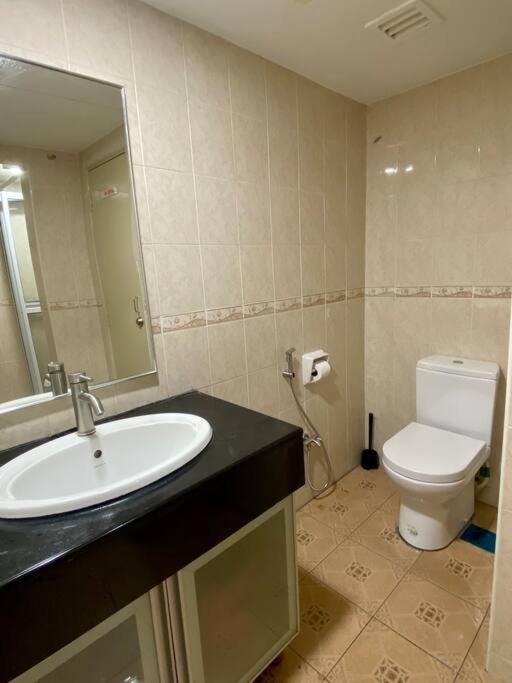 Cosy 2 Bedder Near KLCC I 500mbps Wi-Fi I Smart TV with Netflix Function