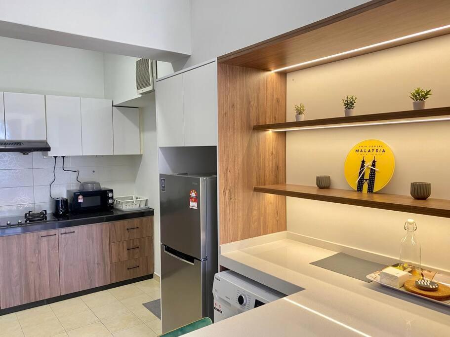 Cosy 2 Bedder Near KLCC I 500mbps Wi-Fi I Smart TV with Netflix Function
