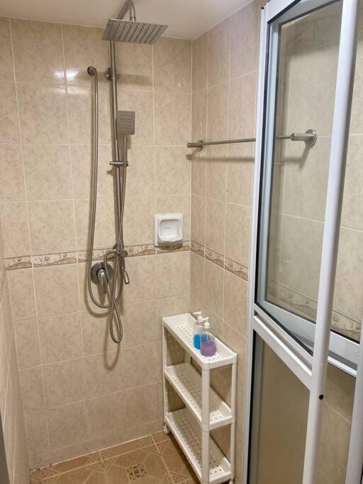 Cosy 2 Bedder Near KLCC I 500mbps Wi-Fi I Smart TV with Netflix Function