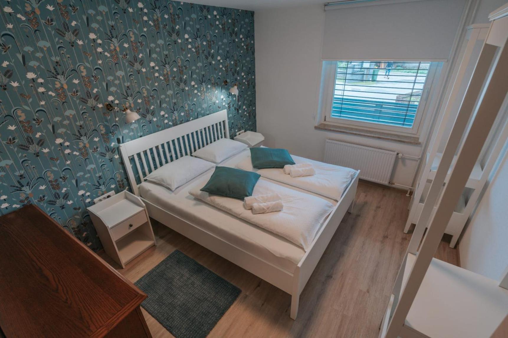 APARTMA LAMBERGER