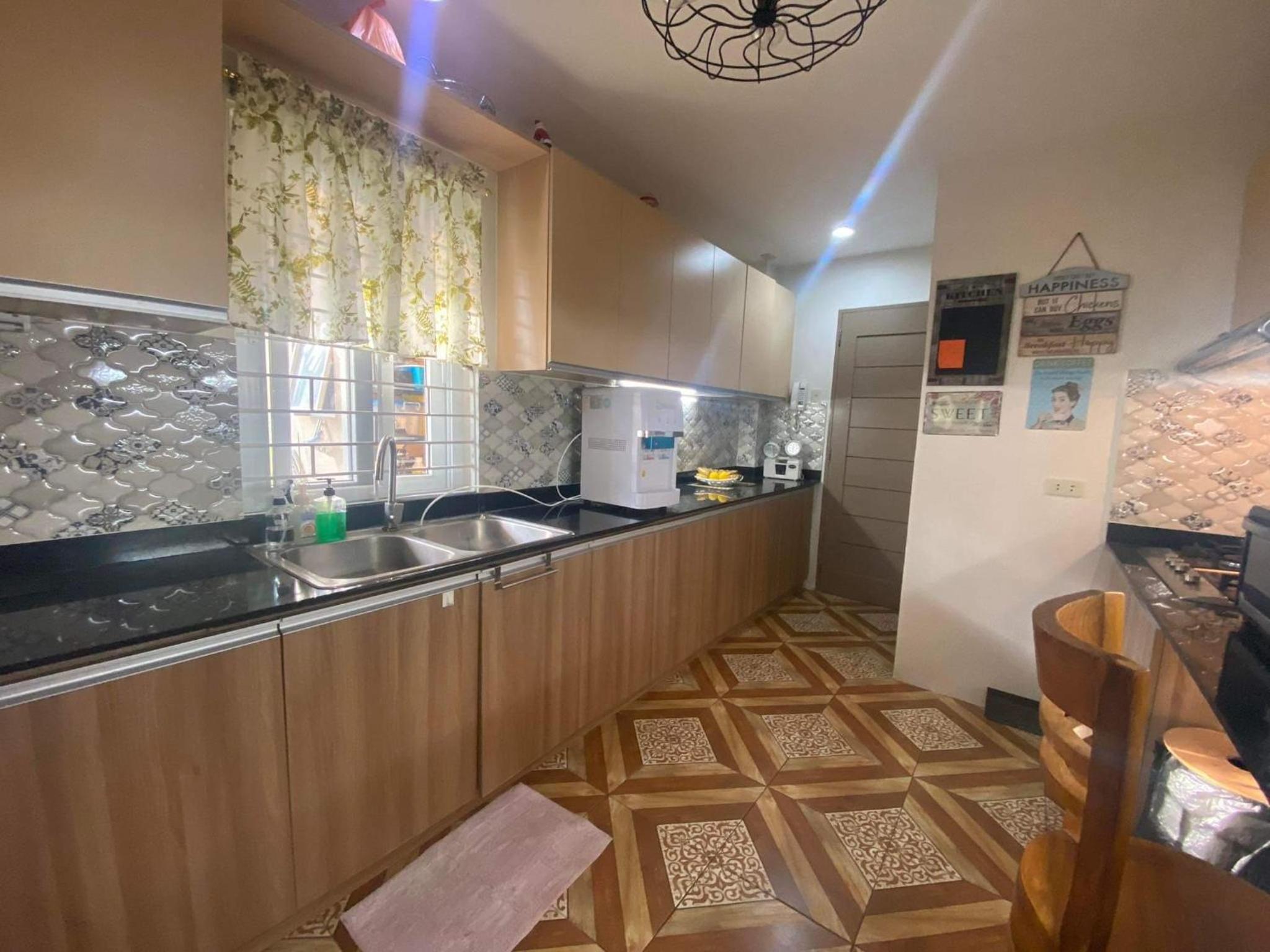 Casa Amira Marilao