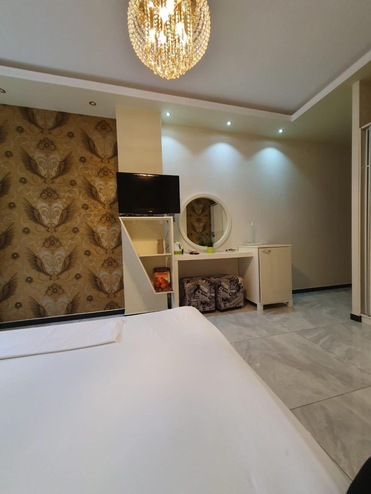 Deluxe Rooms