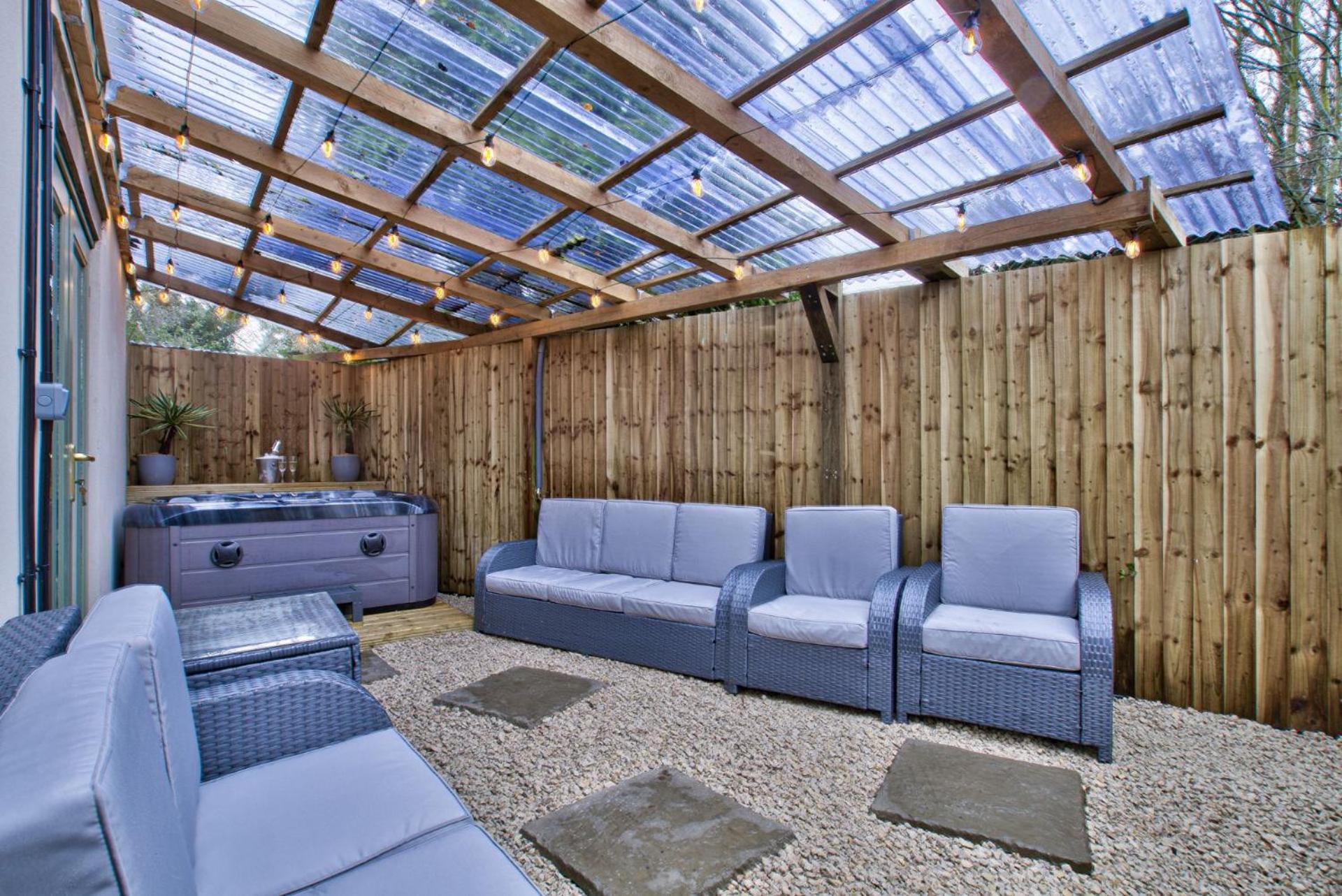 Olive Cottage by Group Retreats, photo 26