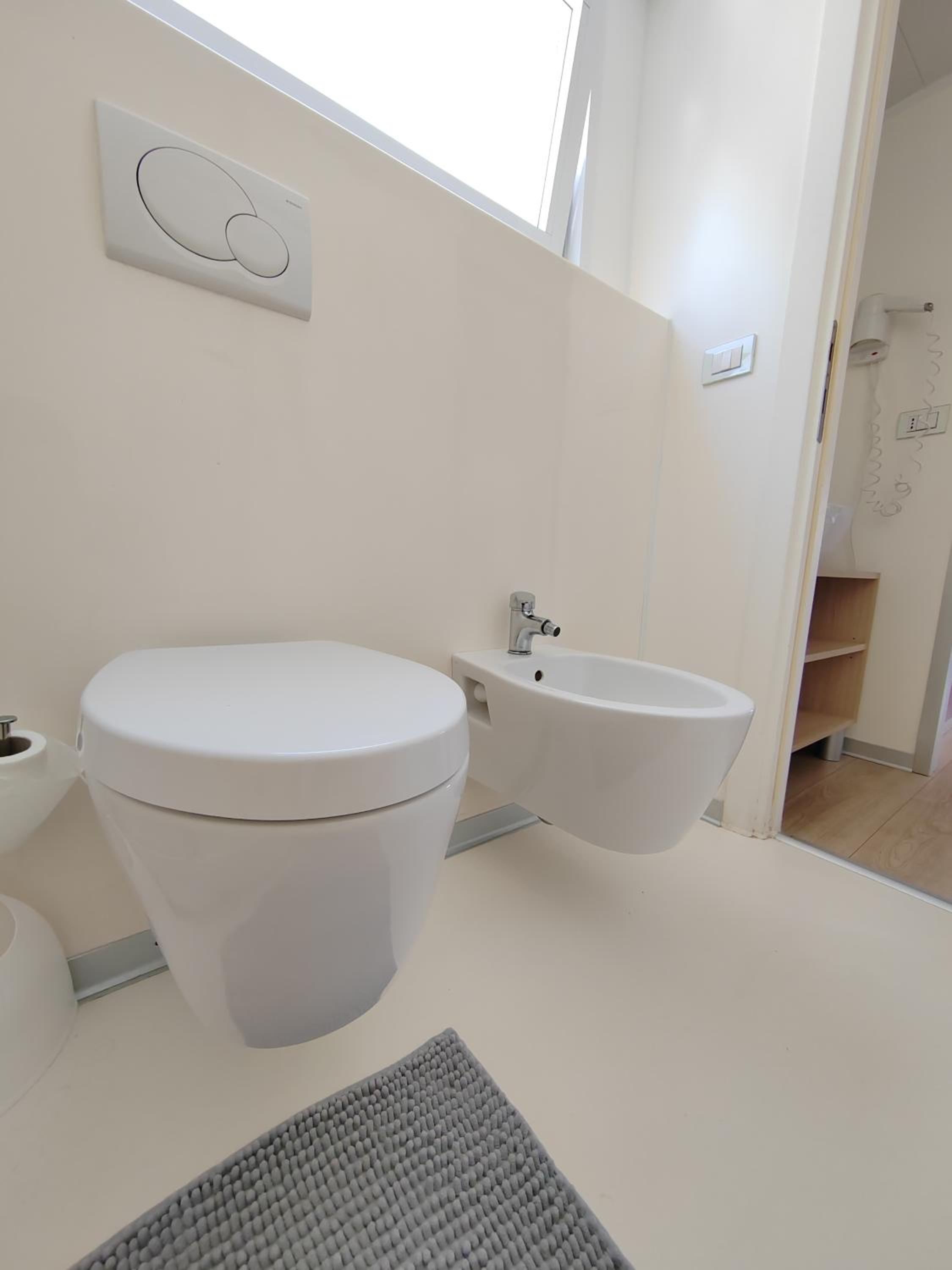 Spacious Mobile Home "House Lena" for 7 in Eurocamp Rača - Sea View & Private terrace view 3