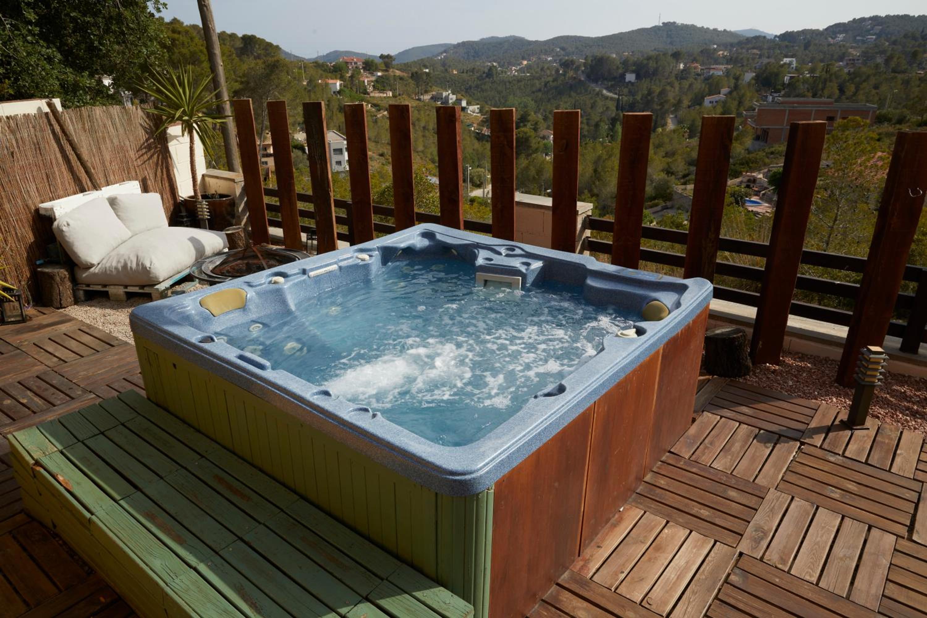 Amazing Vila close to Sitges, jacuzzi, swimming pool & exellent views view 5