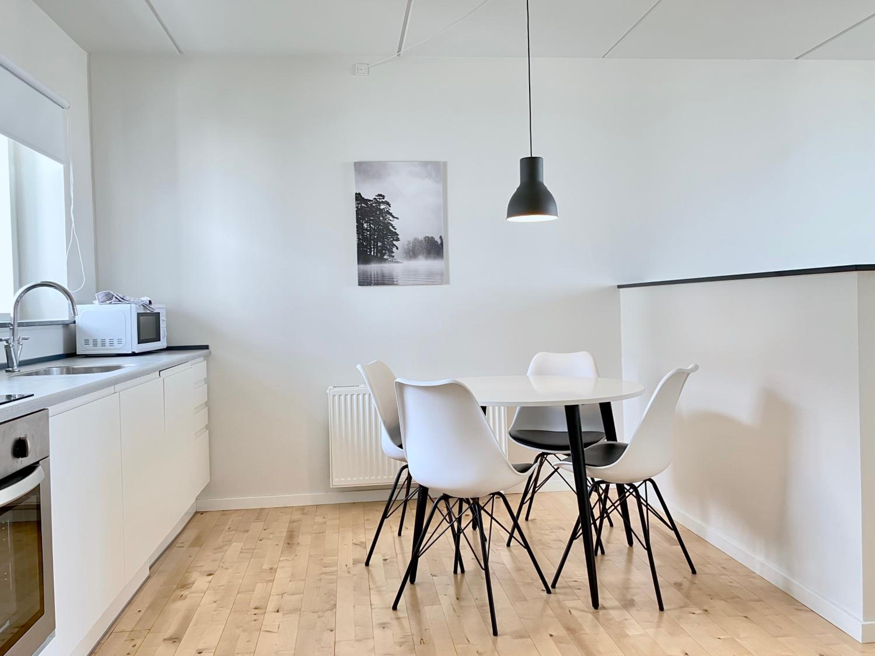 Newly Built 1 Bedroom Apartment With Balcony view 4