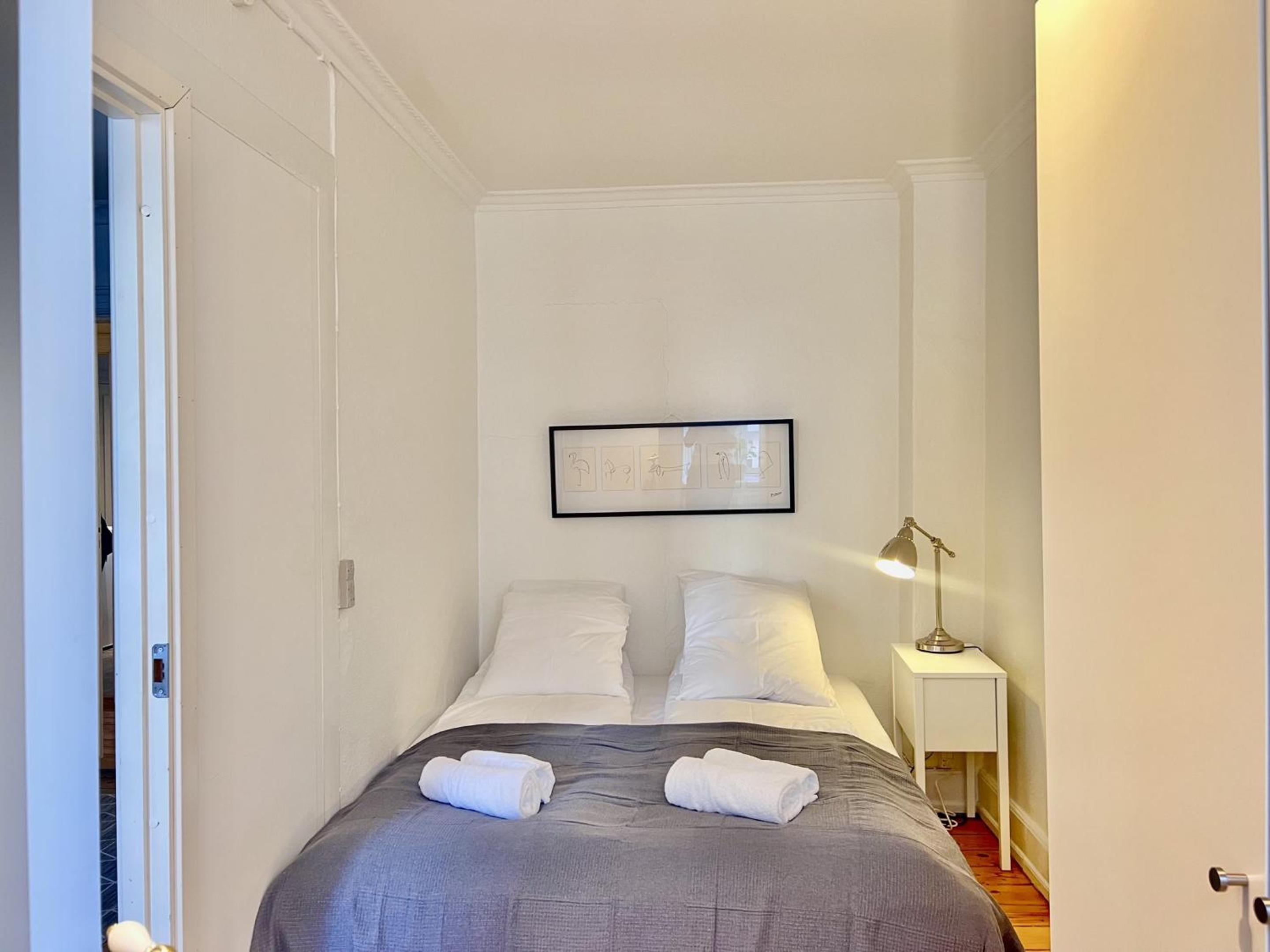 One Bedroom Apartment In Copenhagen, Oehlenschlgersgade 53, 2 view 4