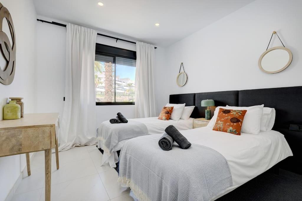 Luxurious Apartment at Estepona Hills with stunning views