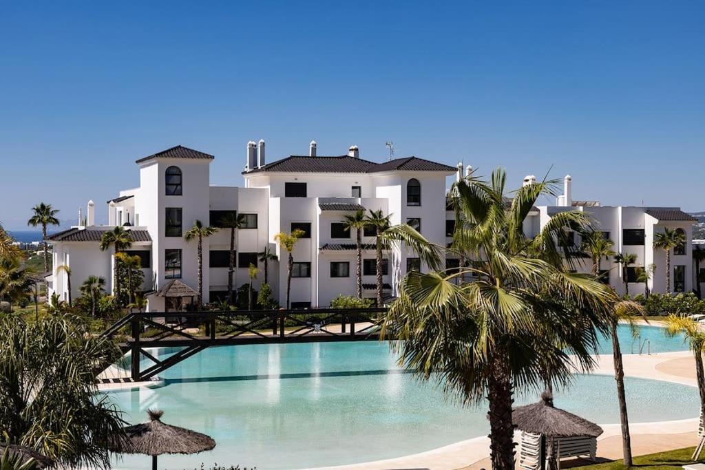 Luxurious Apartment at Estepona Hills with stunning views