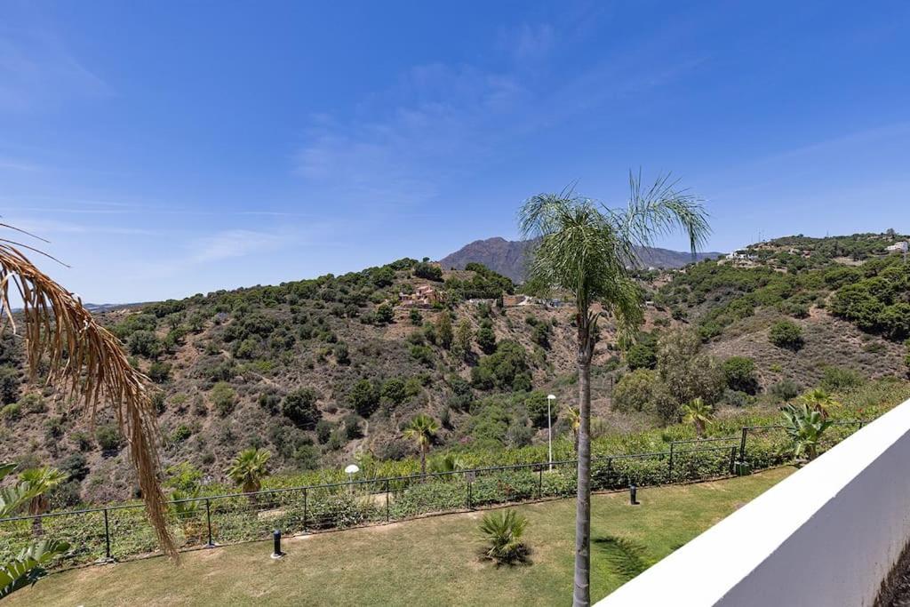 Luxurious Apartment at Estepona Hills with stunning views