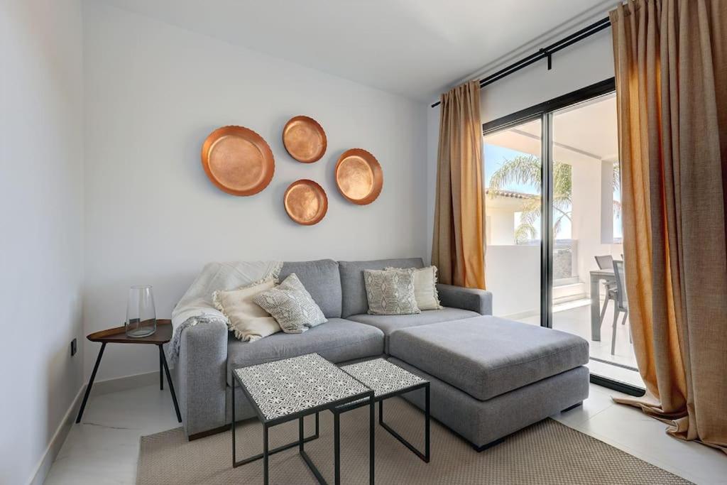 Luxurious Apartment at Estepona Hills with stunning views