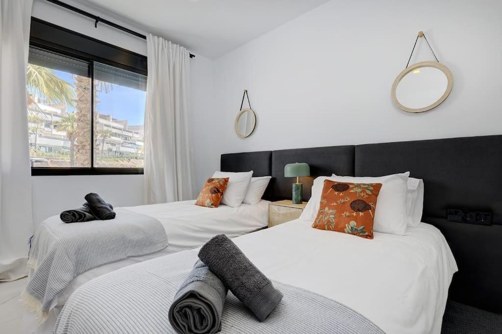 Luxurious Apartment at Estepona Hills with stunning views