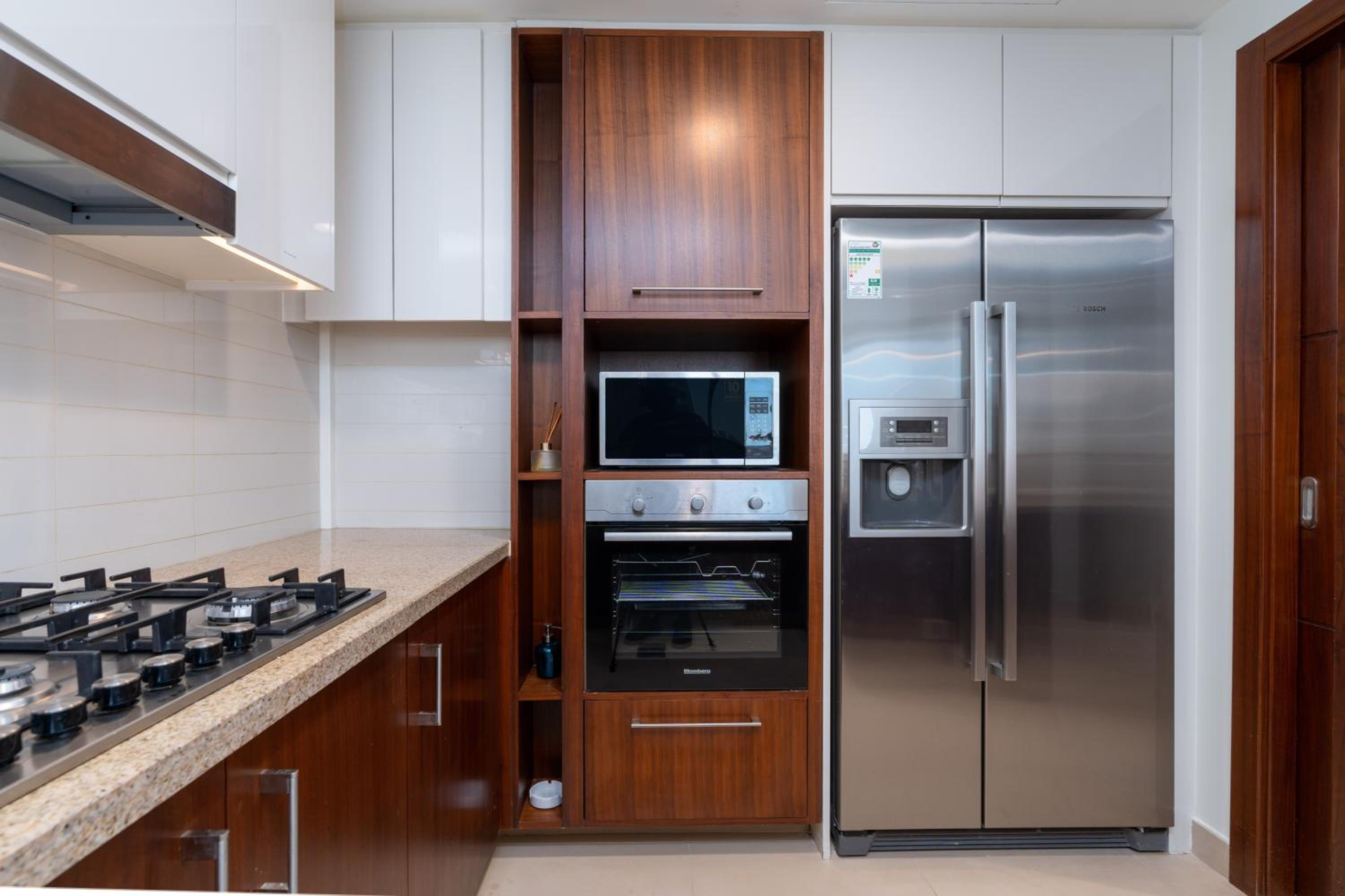 Vacay Lettings - Burj Vista high floor Burj Khalifa & Fountain view
