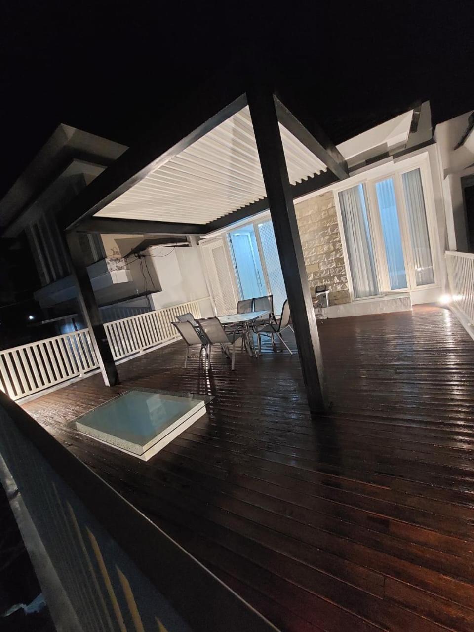 villa batu pandermanhill 4BR+karoke view 2