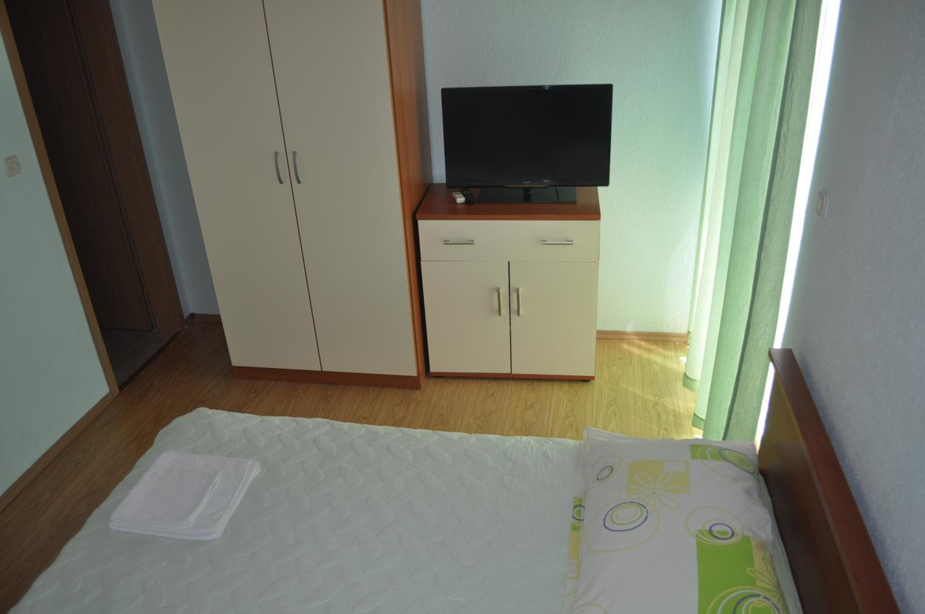 Photo 32