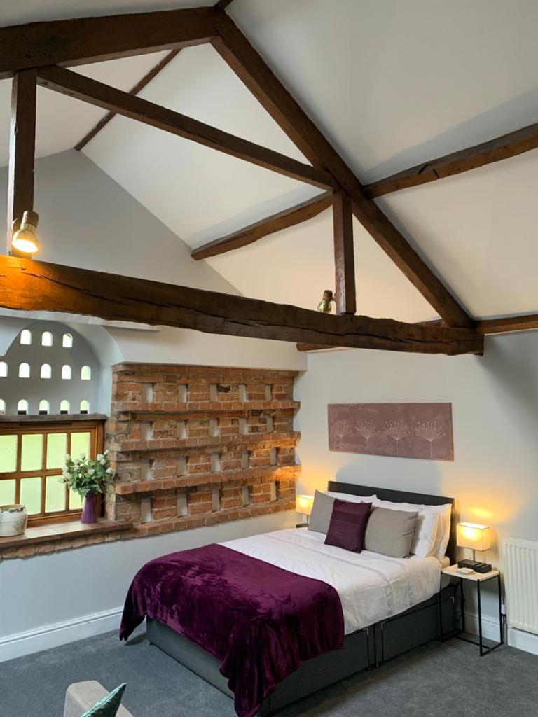 Studio 3B The Carriage House York 6m Village Location view 3