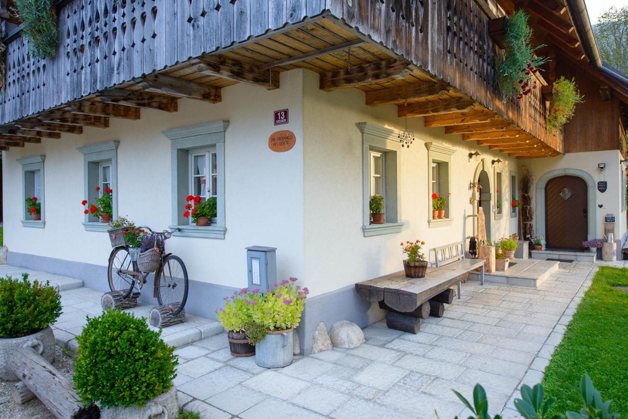 Rustic House 13 view 5