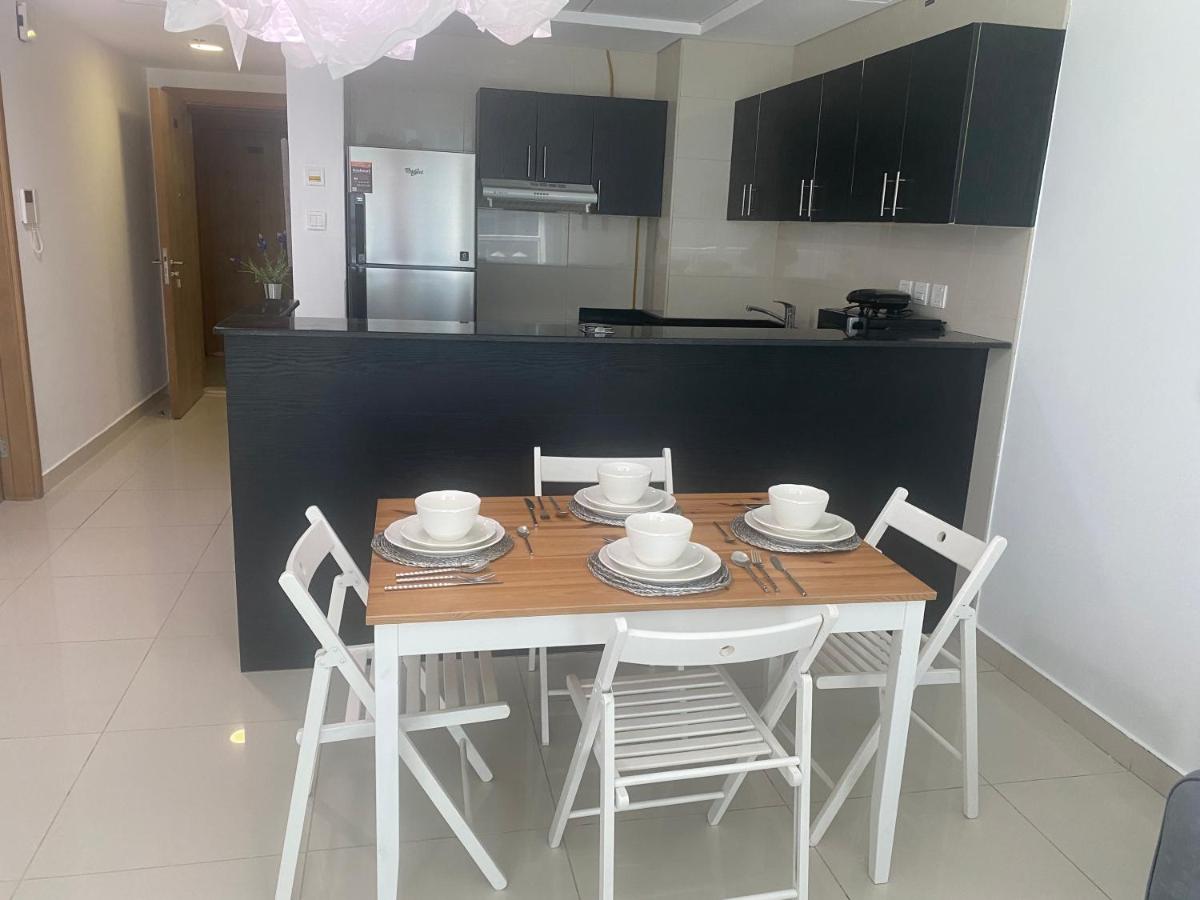 Golden Stay Vacation Homes continental tower marina