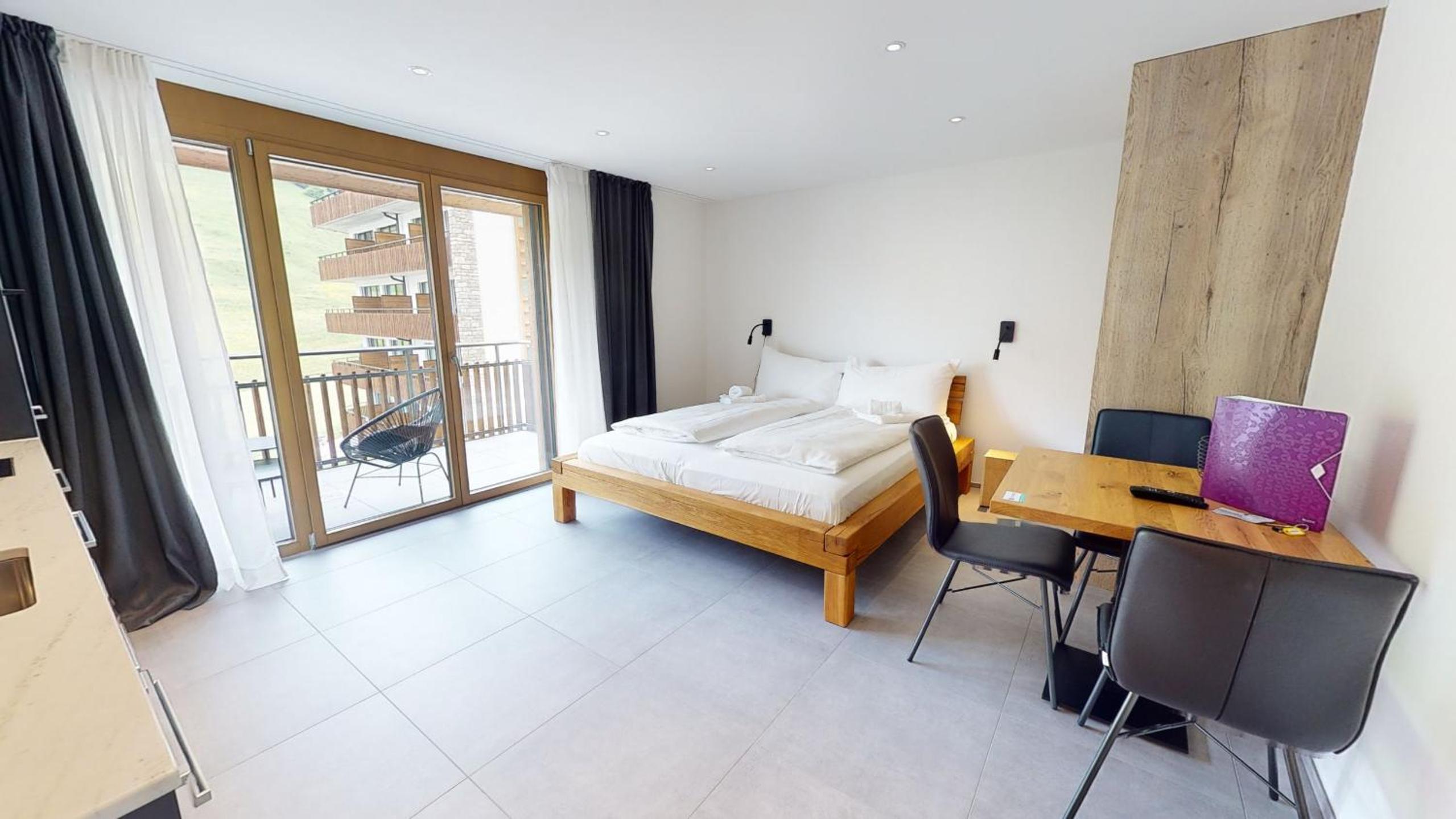 Apartment with hotel spa and pool
