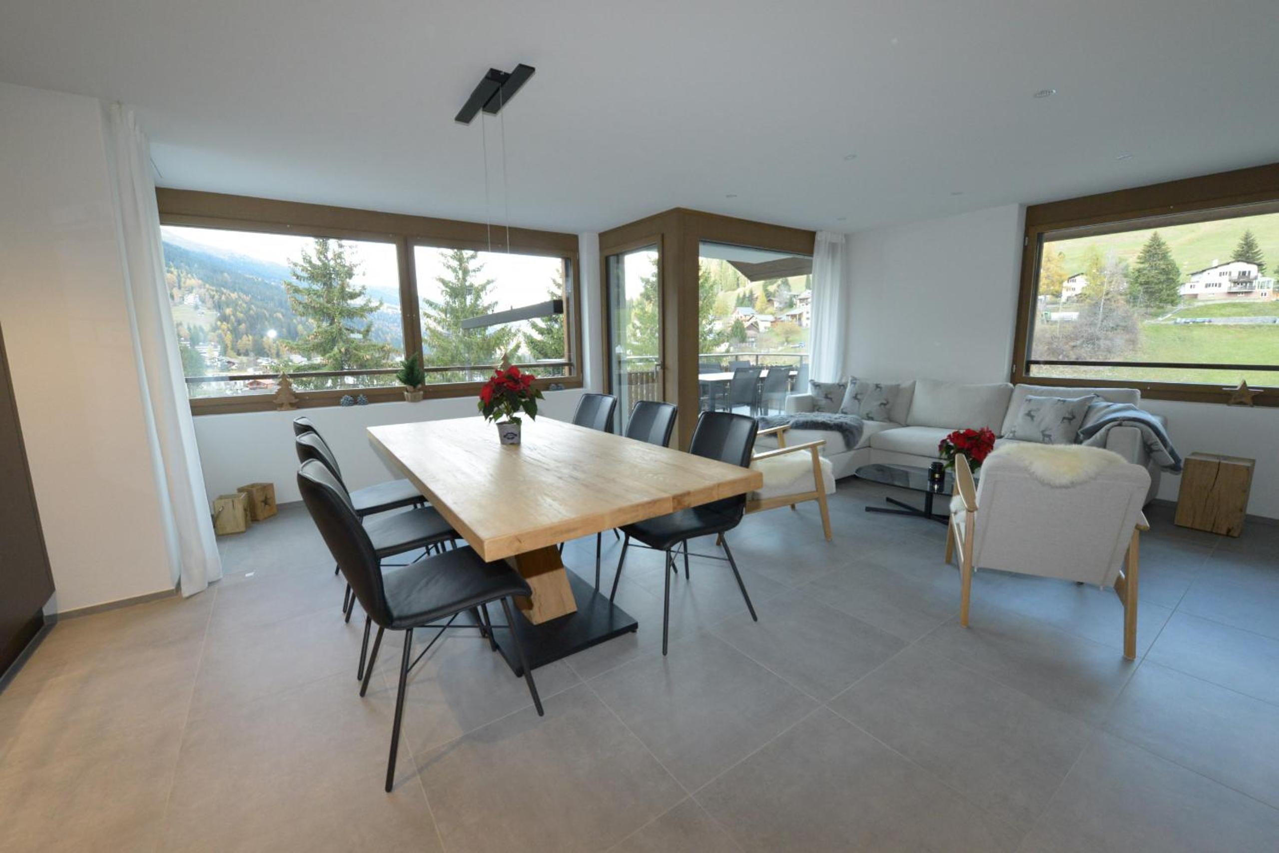 Apartment with hotel spa and pool