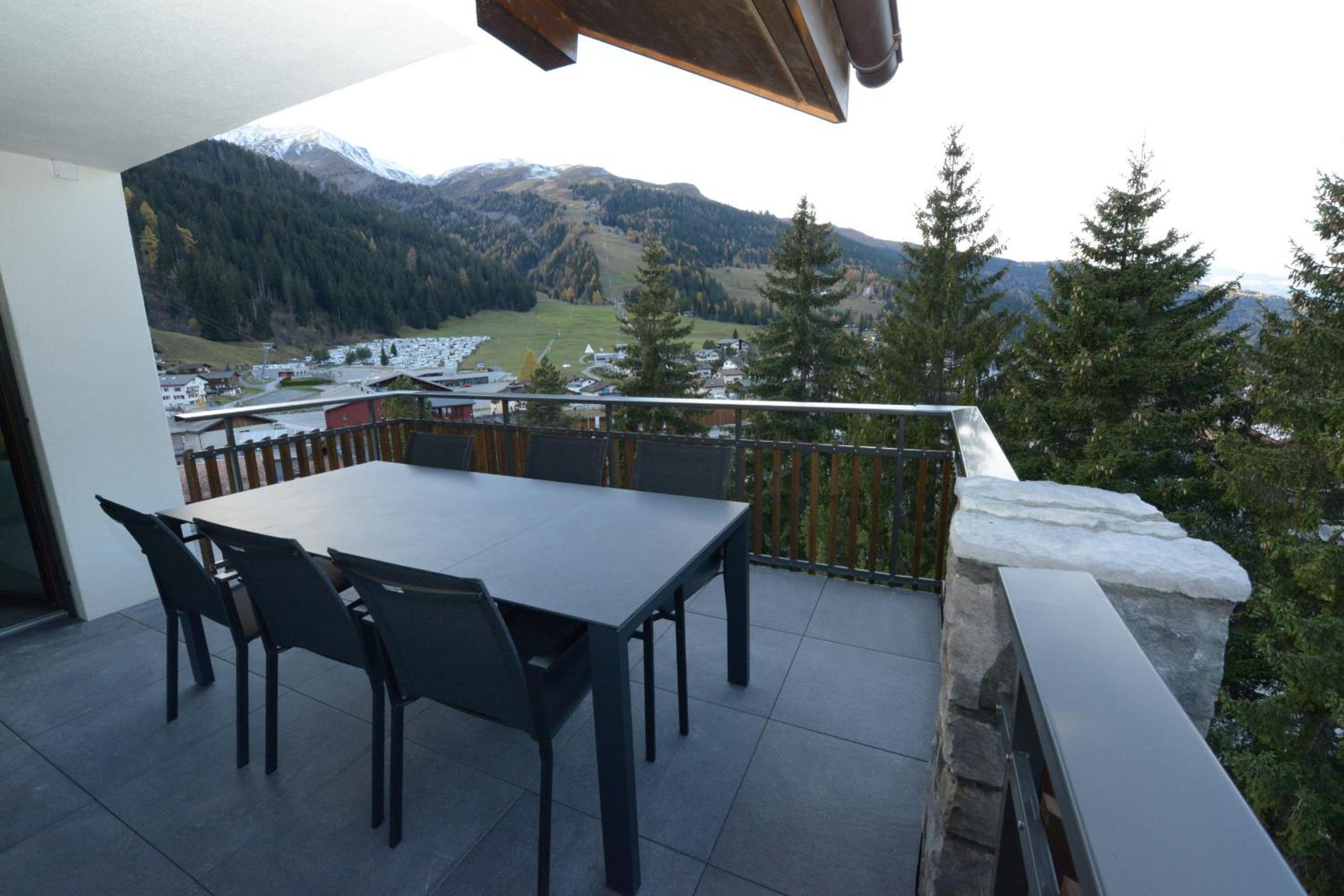 Apartment with hotel spa and pool