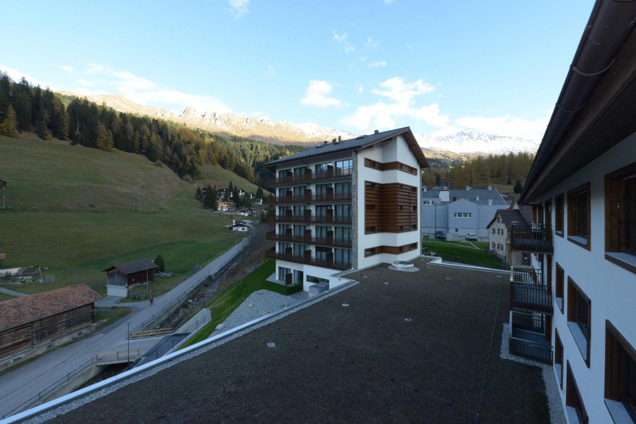 Apartment with hotel spa and pool
