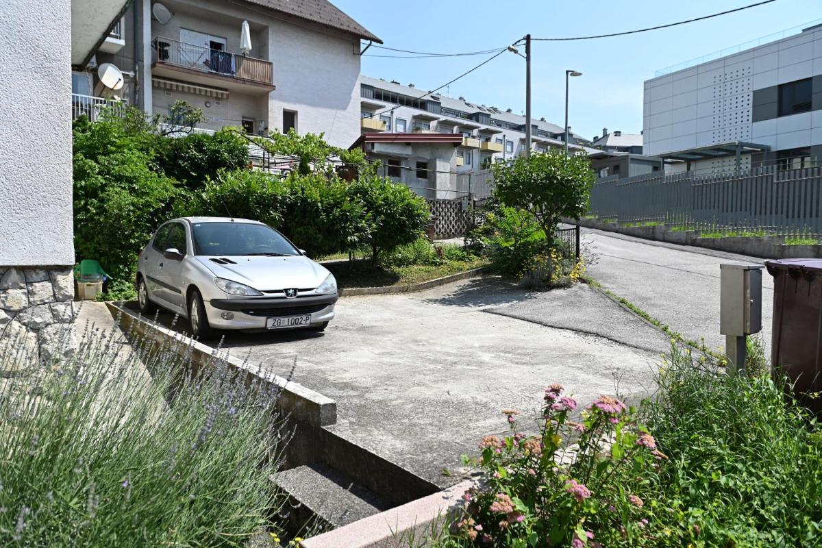 Apartment Aby view 5