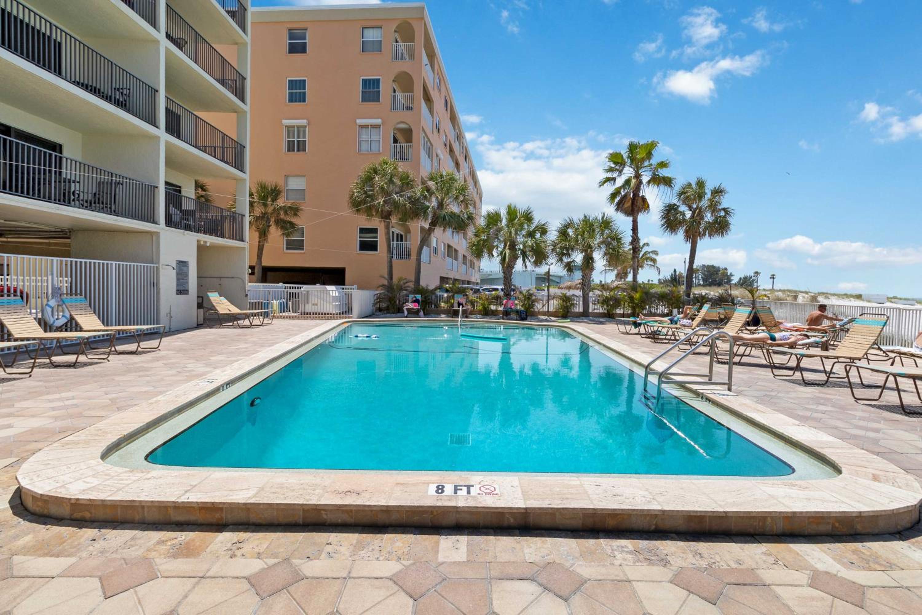 Direct Beachfront Balcony - Sandy Shores #201