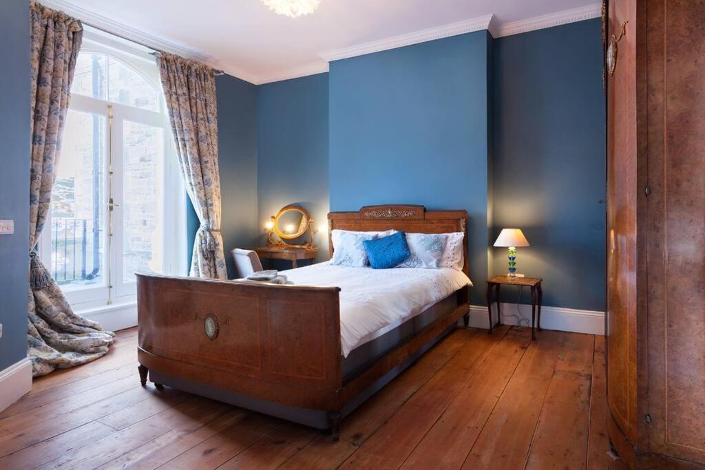 Merlin Court