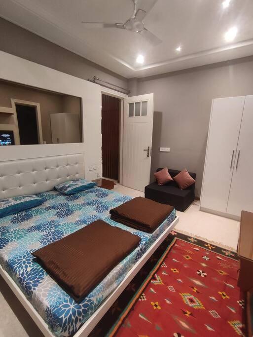 Teghs Hospitality - Corner King Bedroom with Patio - Superior Villa view 5
