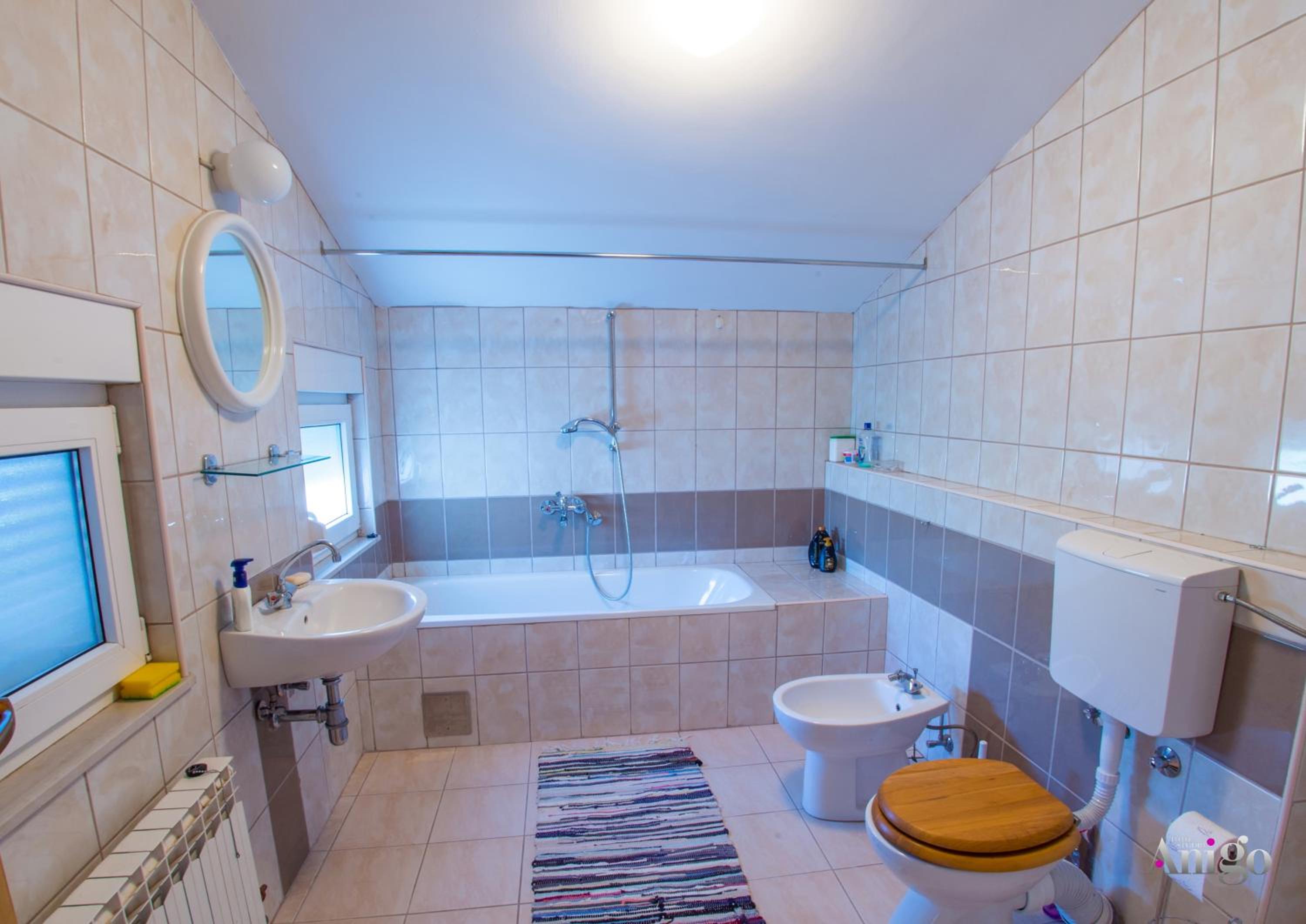 Holiday Home Kiwi with private pool
