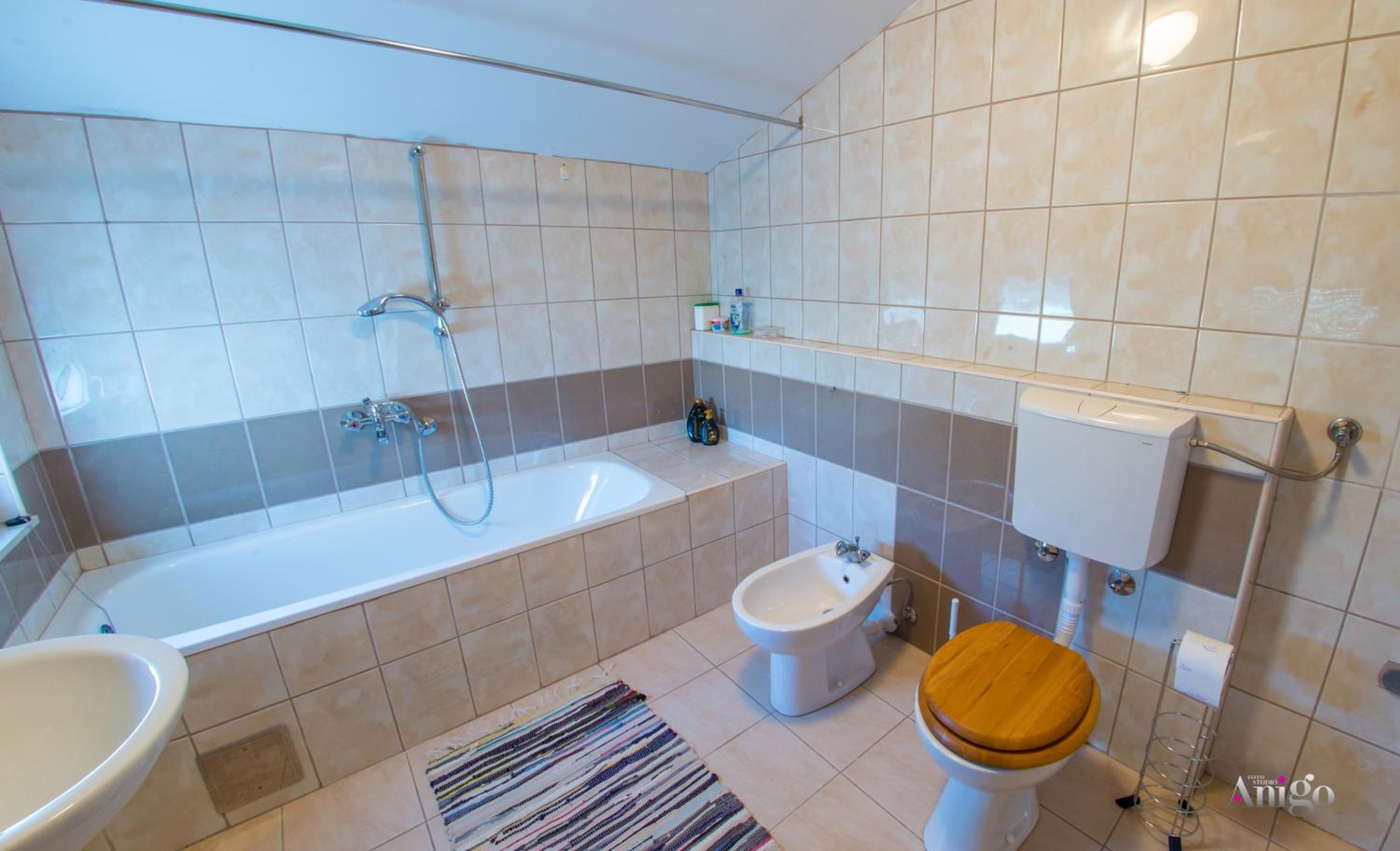 Holiday Home Kiwi with private pool