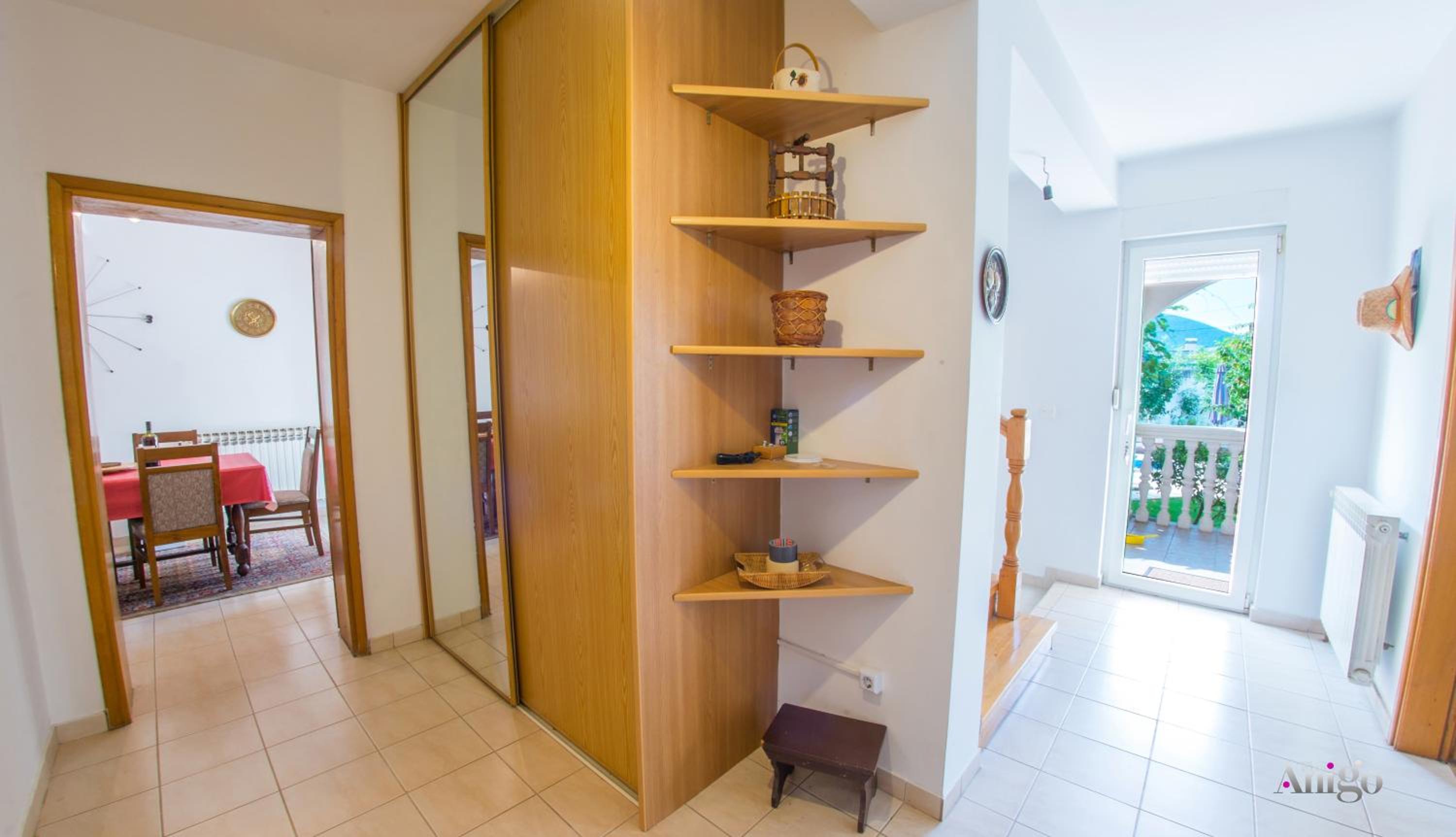Holiday Home Kiwi with private pool