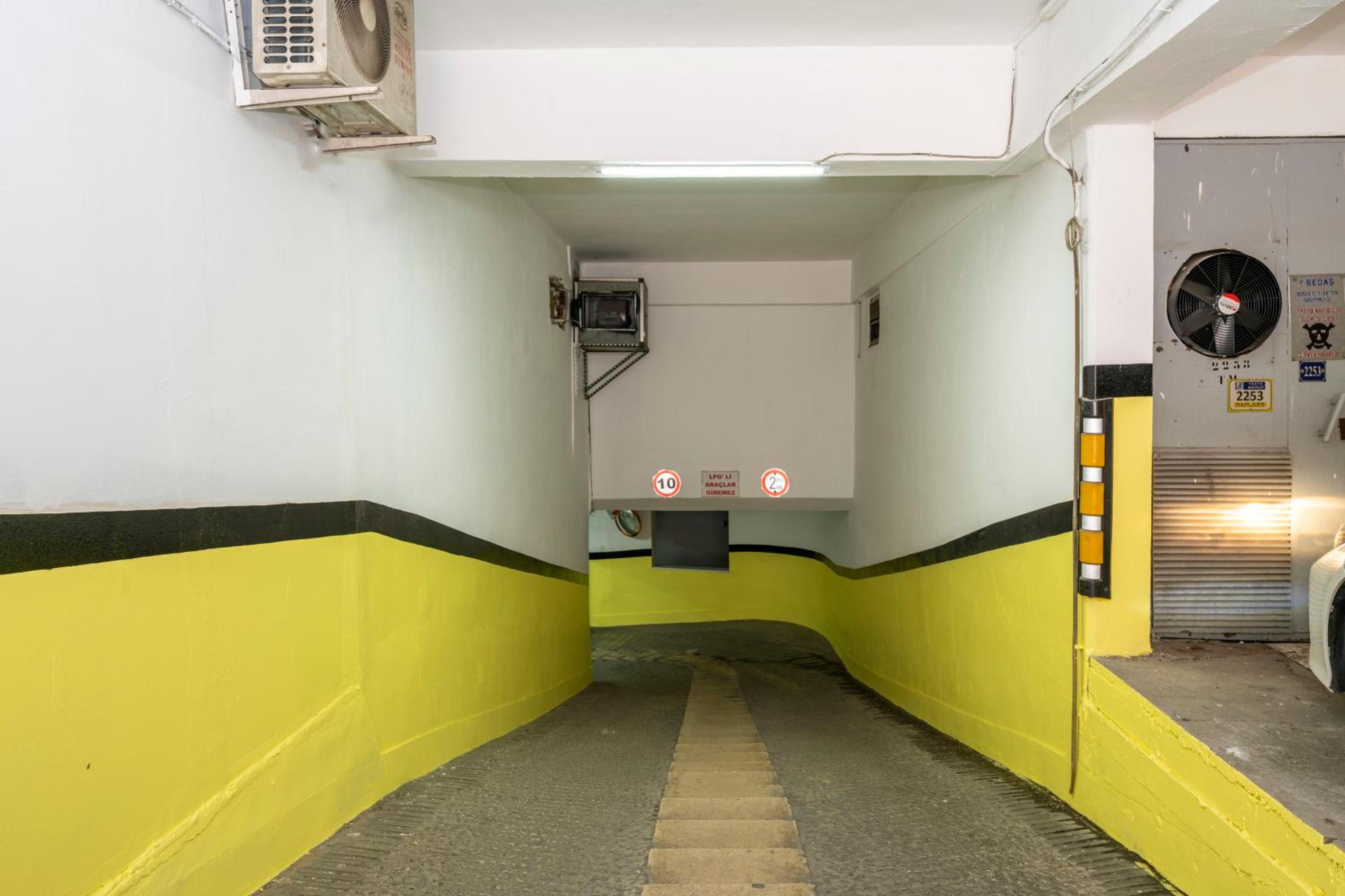 Grand Anka Hotel - Image 61