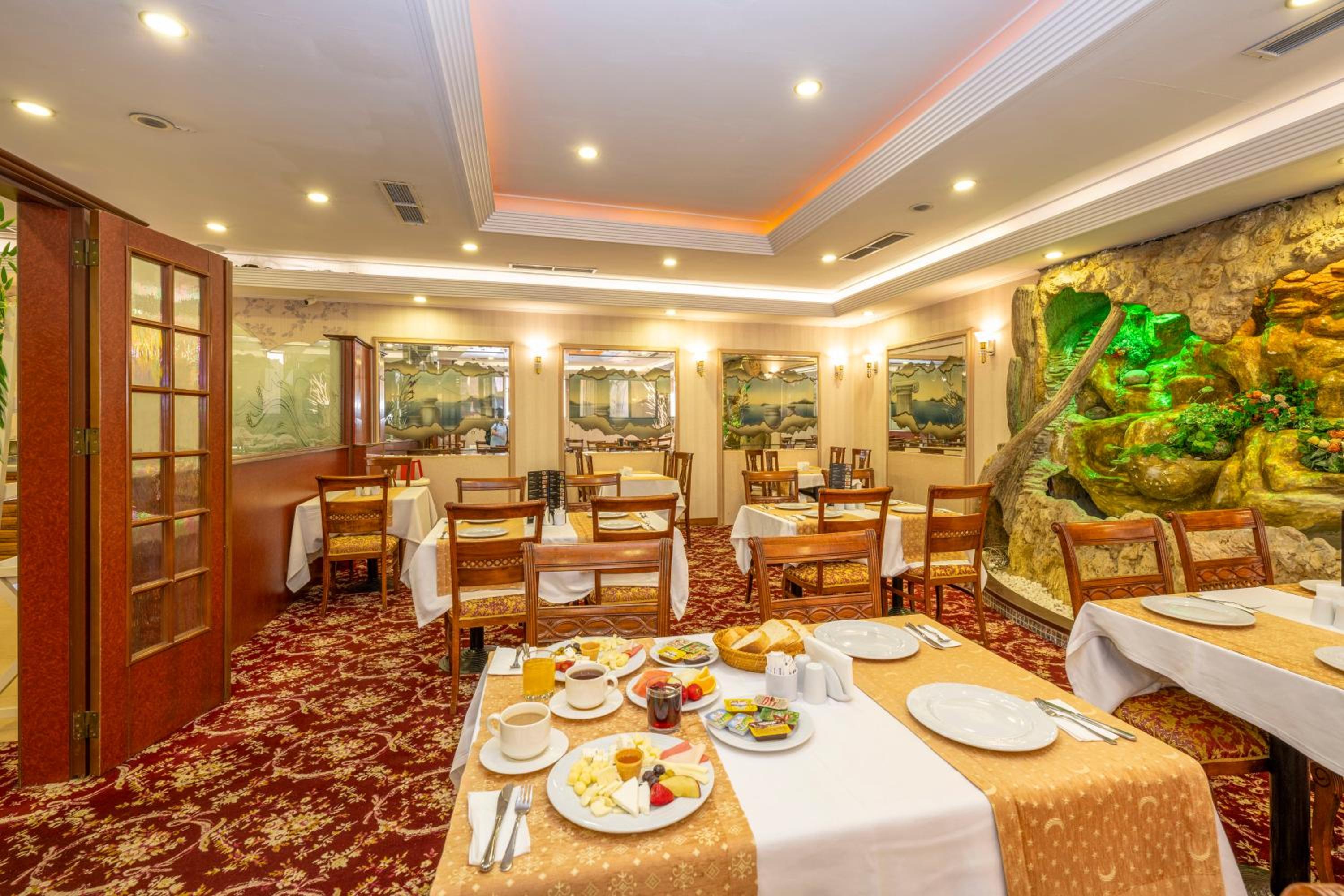 Grand Anka Hotel - Image 85