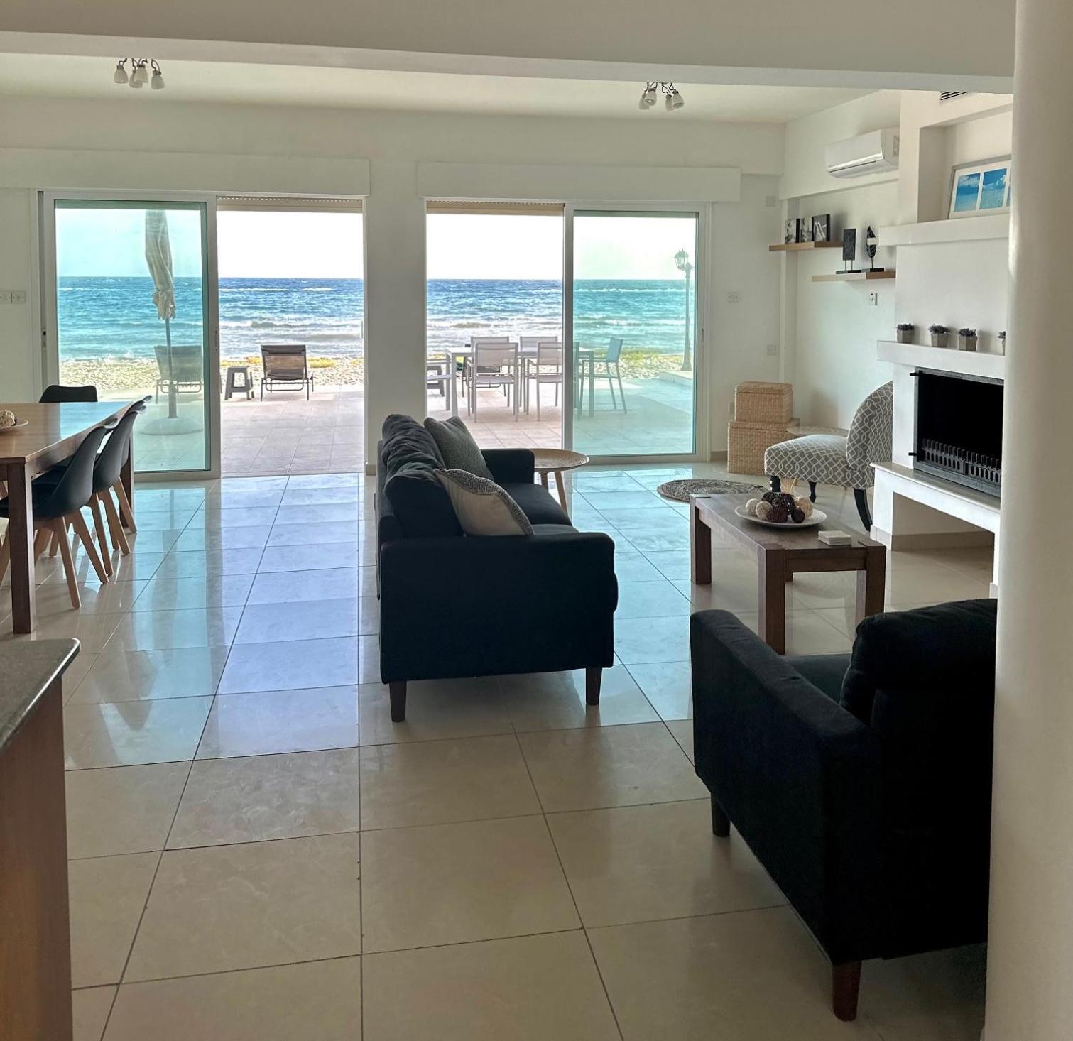 Sayers Beachfront Villa