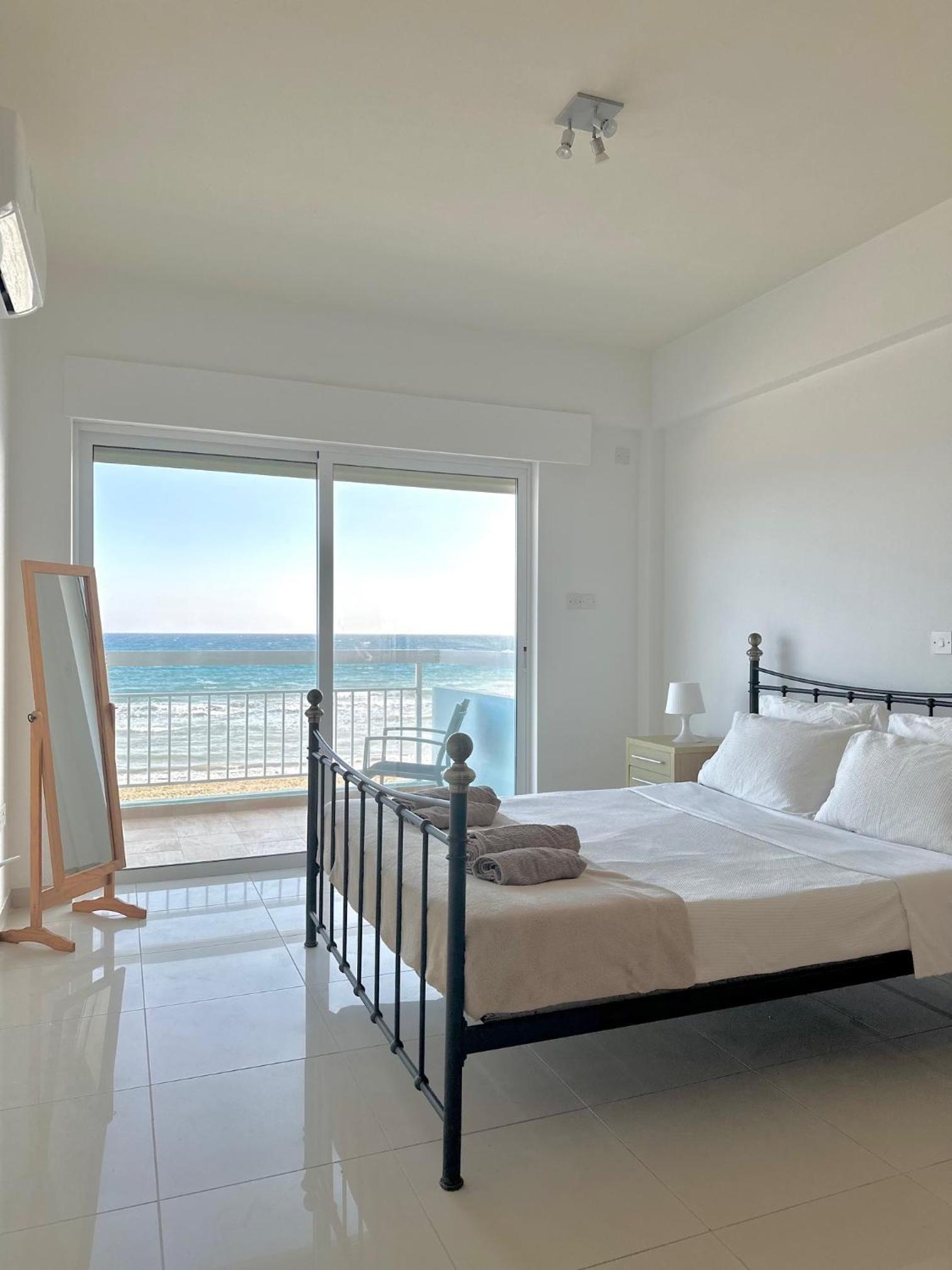 Sayers Beachfront Villa