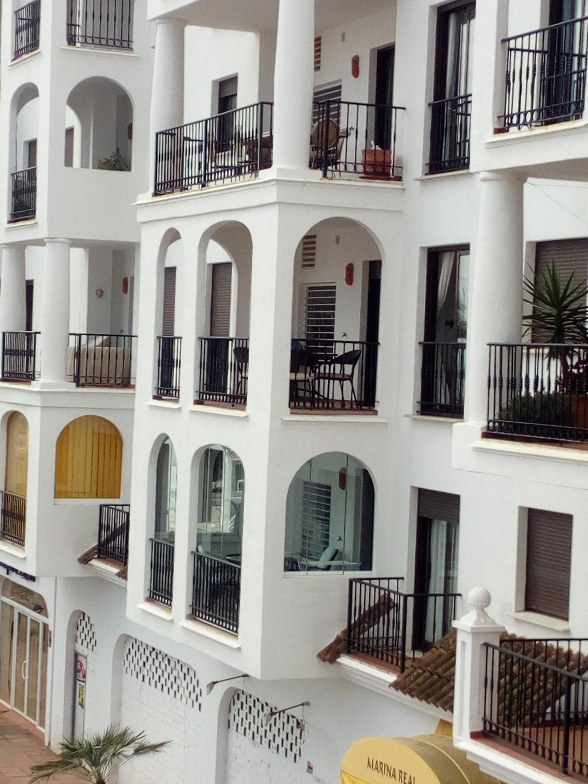 2252-Amazing apt on beach, port view from terrace! view 5