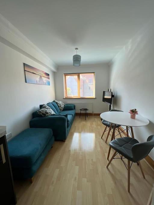 Apt 5a Central by river 1 Bed Apartment view 5
